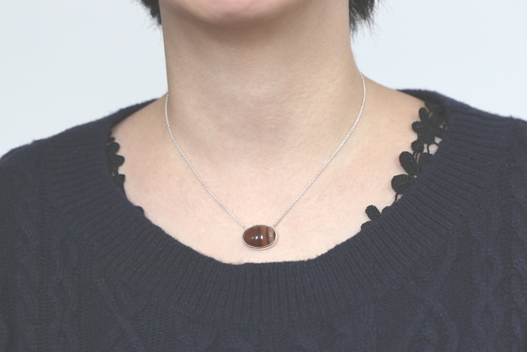 アゲートネックレス着用
